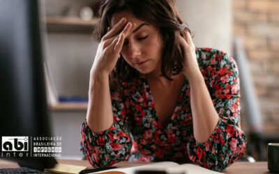 Saúde mental na comunicação: o impacto de cobrir o mundo em crise